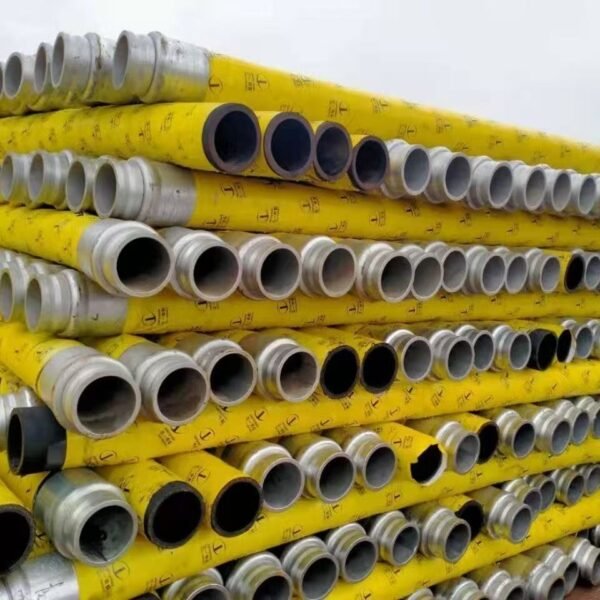 The 3-meter hose for concrete pump trucks is wear-resistant and pressure resistant, suitable for models such as Sany, Zoomlion, and XCMG